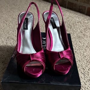White House Black Market Magenta Peep-Toe Heels